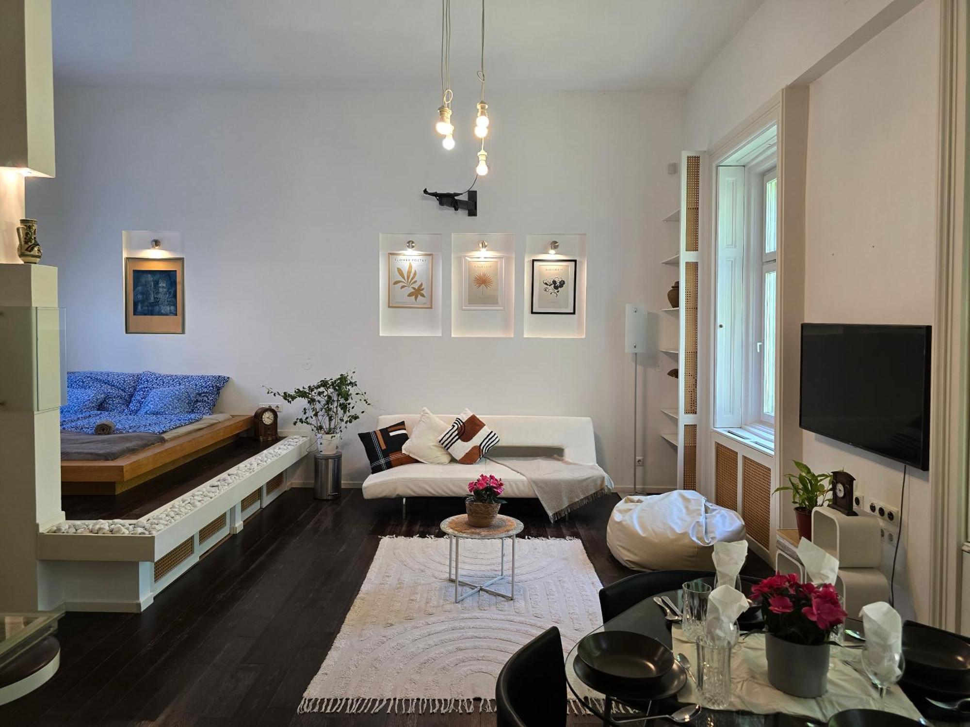 Andrassy Loft Near The Park - Heroes' Square Apartment Budapest