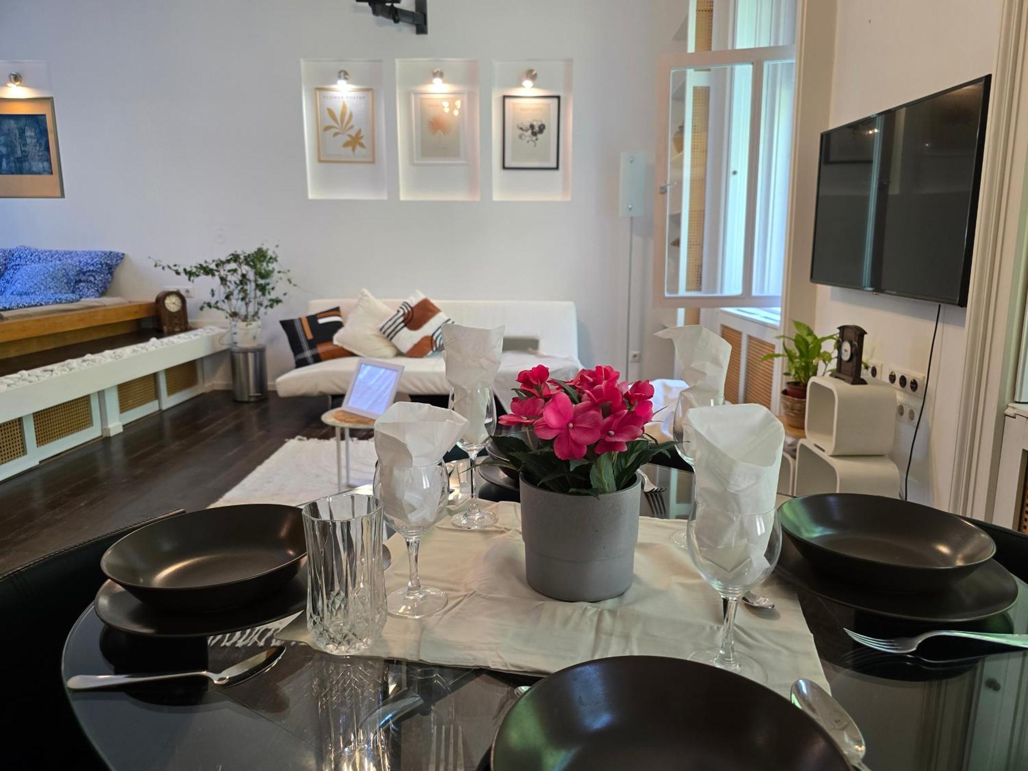 Apartamento Andrassy Loft Near The Park - Heroes' Square *